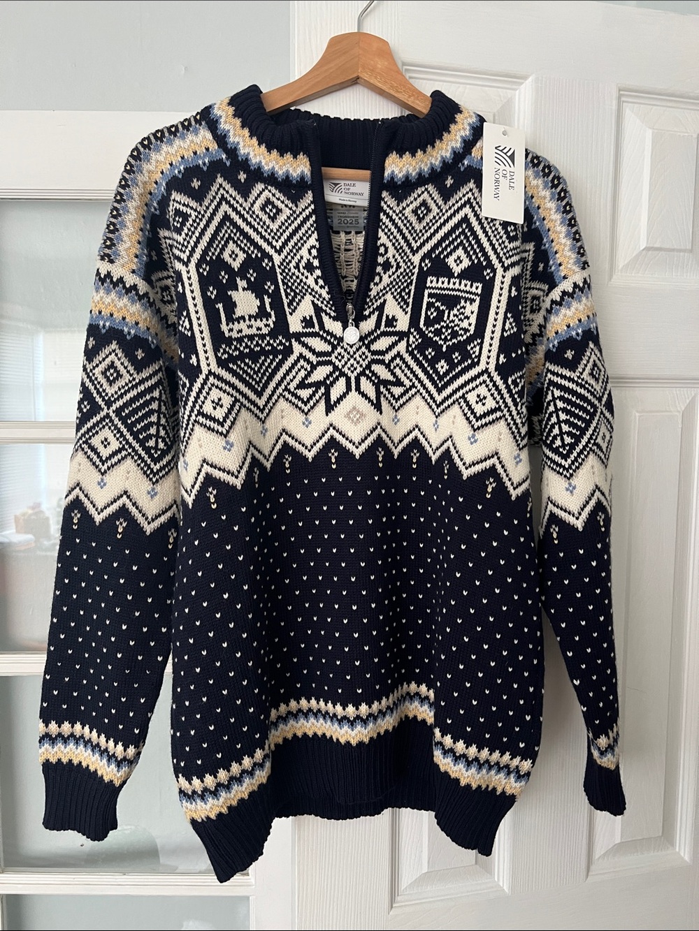 🇳🇴NWT Limited Dale of Norway 🇳🇴 Trondheim Men's 1/4 Zip Sweater: Navy/Off - Picture 4 of 8